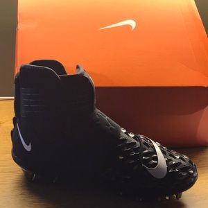New! Nike Football Cleats Force Savage Elite, 10